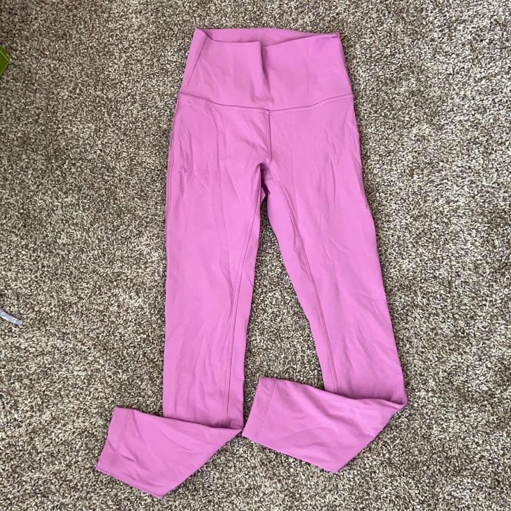 RARE Lululemon Pink Wonderunder 7/8